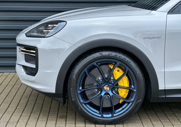 Porsche Cayenne cena 1159300 przebieg: 10, rok produkcji 2023 z Limanowa małe 254